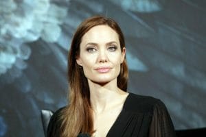 Angelina Jolie - portret GentleWoman
