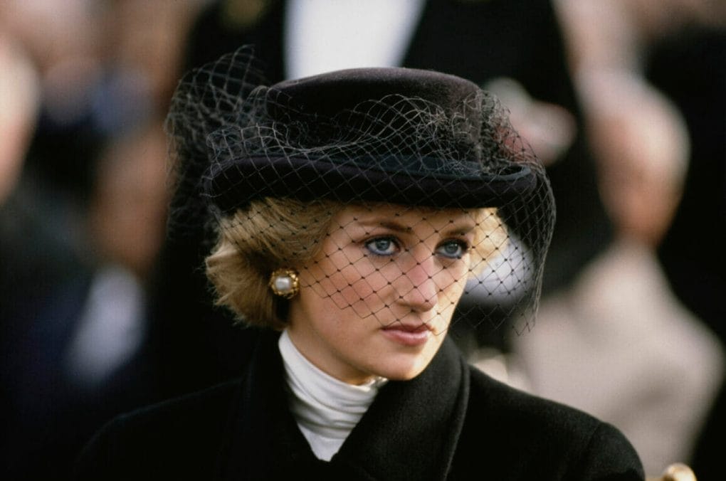 Lady Diana - dyplomacja poprzez styl  