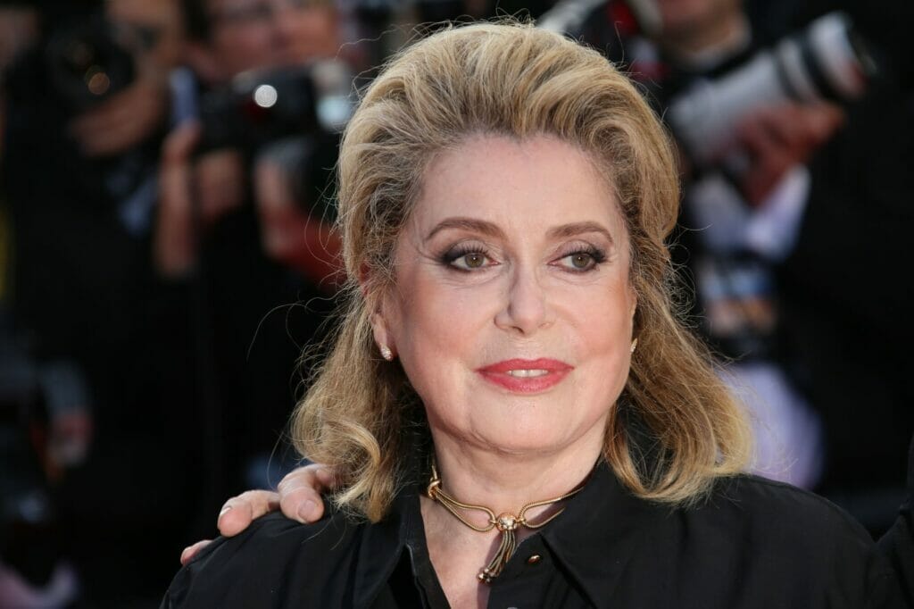 Catherine Deneuve jakiej nie znacie 1gentlewoman - Catherine Deneuve - ikona stylu