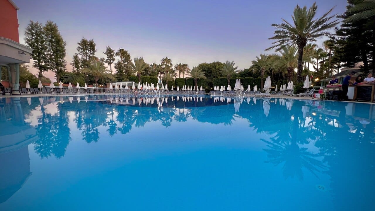 Swimming pool at Insula Hotel
